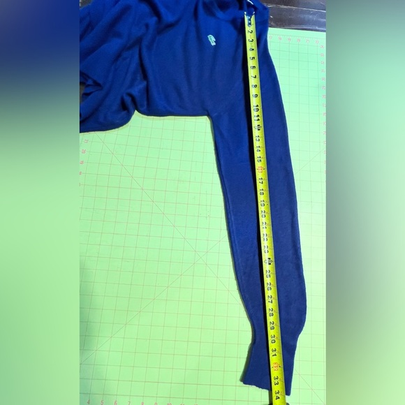 VINTAGE 60s Lacoste Izod knit sweater tennis vneck navy alligator crocodile logo - Picture 11 of 11